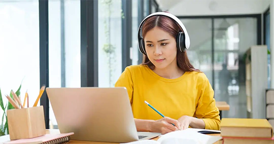 Ismerd meg a kétnyelvű és az egynyelvű nyelvvizsgát!