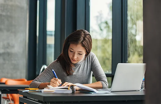 Távoli hozzáférés